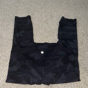 BLACK CAMO LULULEMON ALIGN LEGGINGS